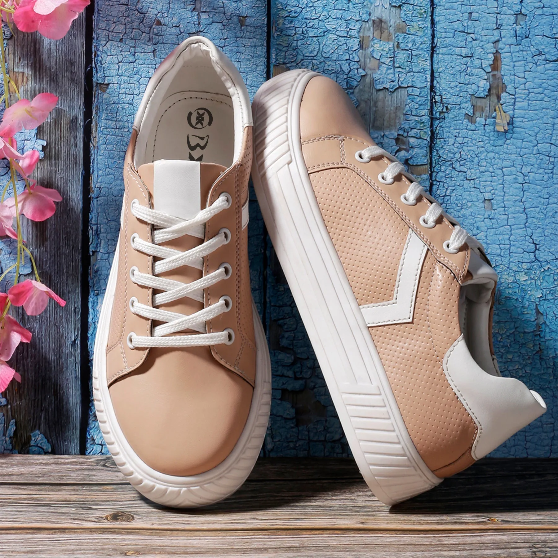 Women's Fashionable Vegan Leather Sneakers